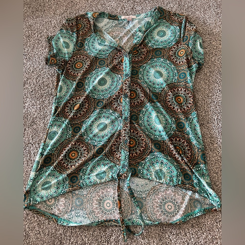 NWOT Roz& Ali women’s short sleeve popover